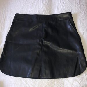 Latex skirt with pockets